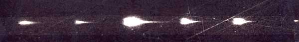 Метеор, сфотографированный методом мгновенной экспозиции